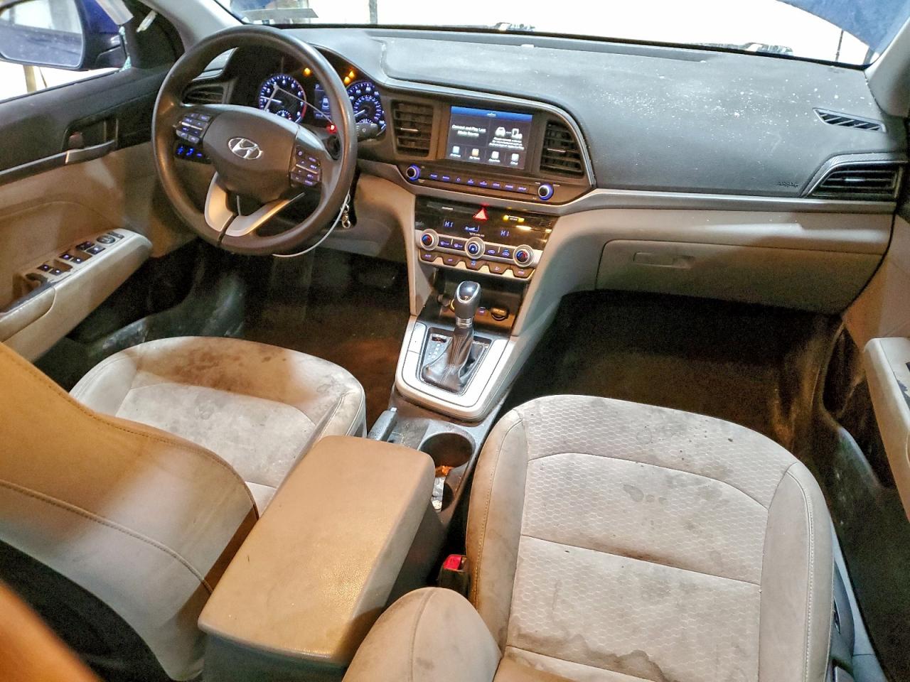 2020 HYUNDAI ELANTRA SEL photo 15