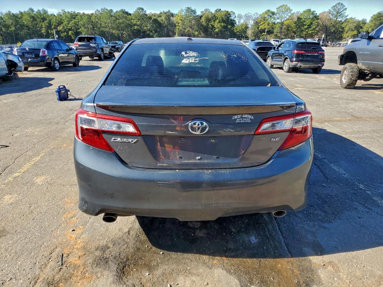 2012 TOYOTA CAMRY SE V6 photo 6