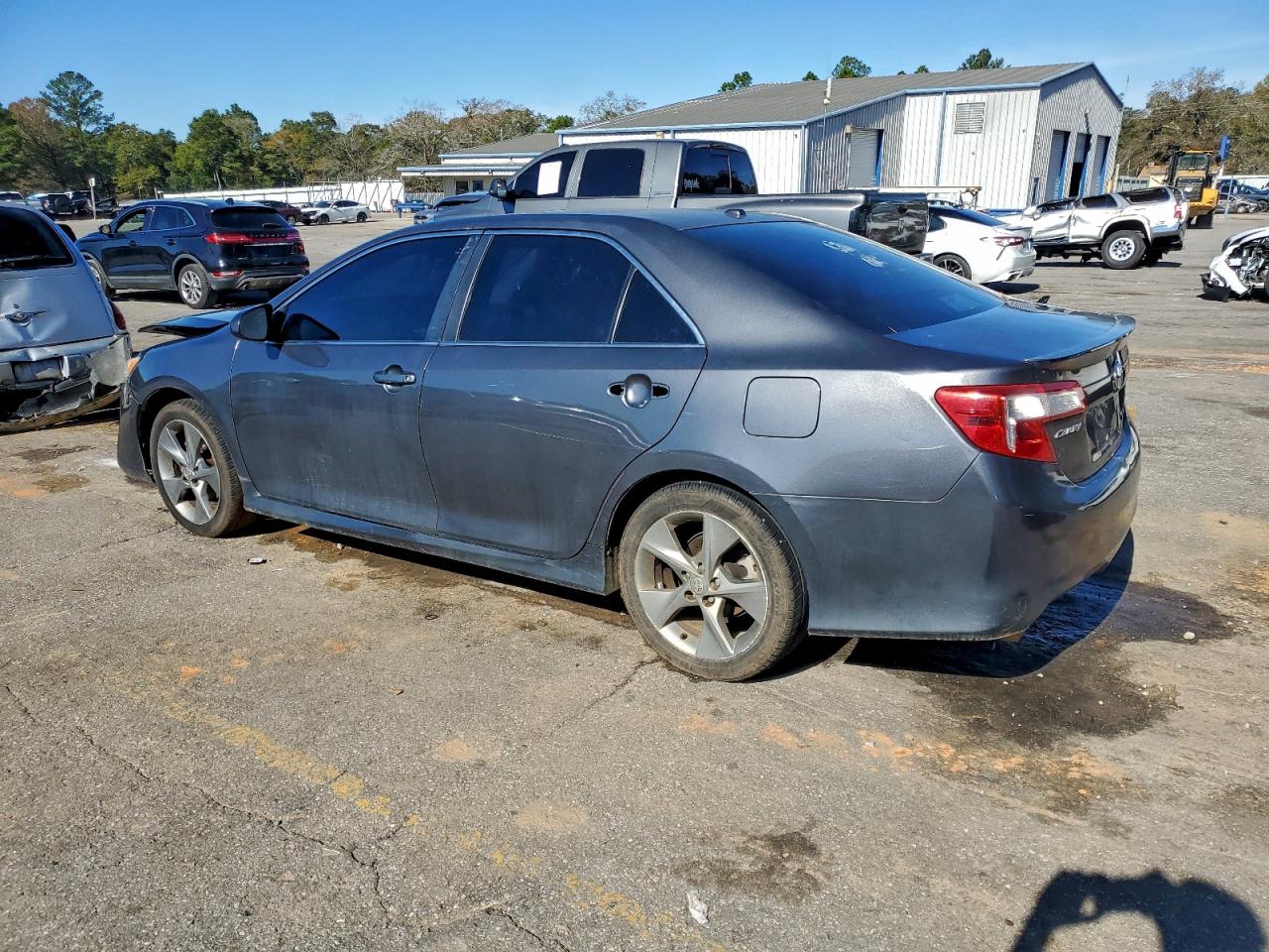 2012 TOYOTA CAMRY SE V6 photo 2