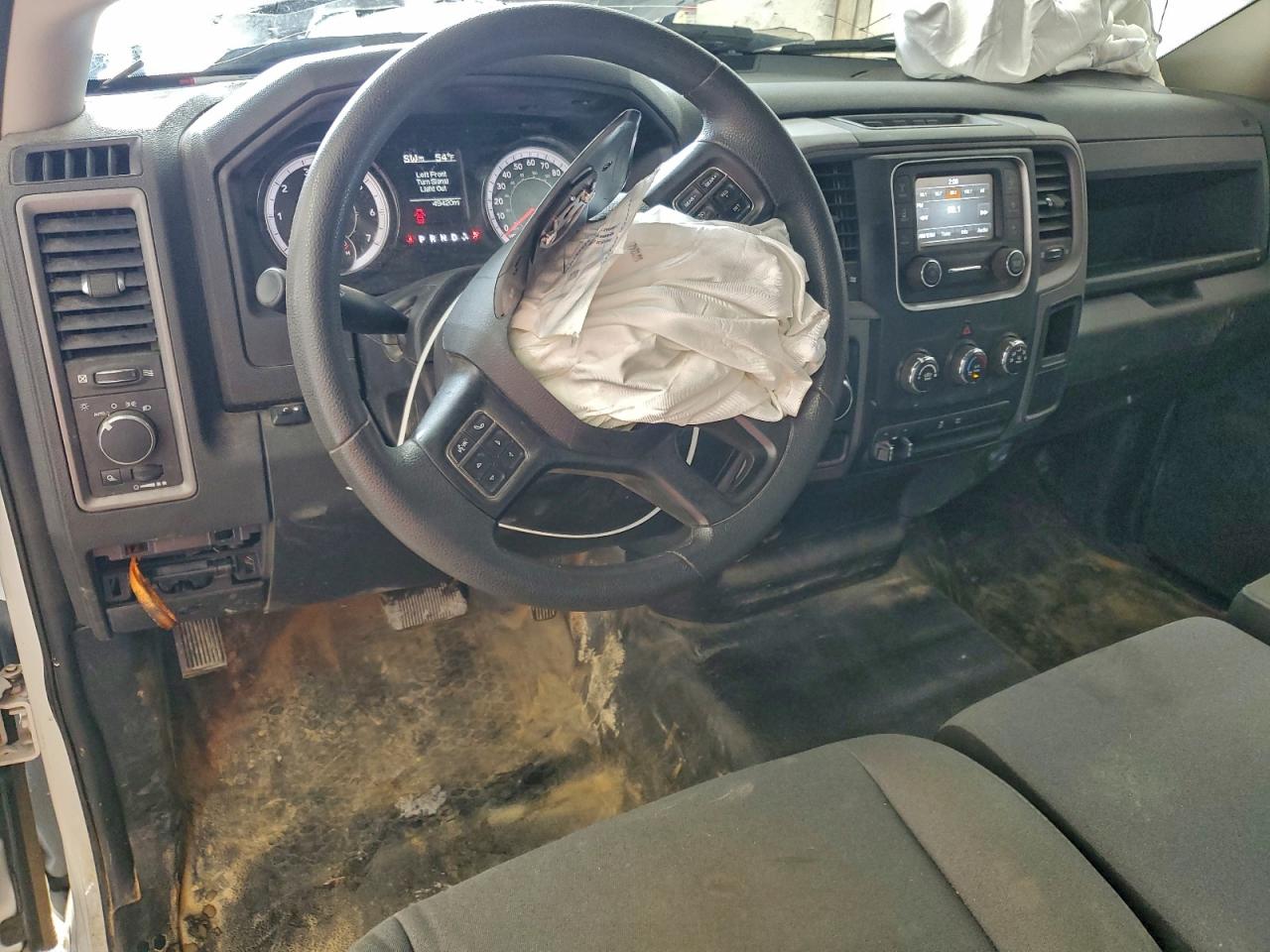 2023 RAM 1500 CLASSIC TRADESM photo 15