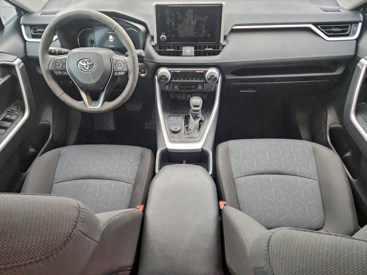 2025 TOYOTA RAV4 WOODLAND EDITION photo 8