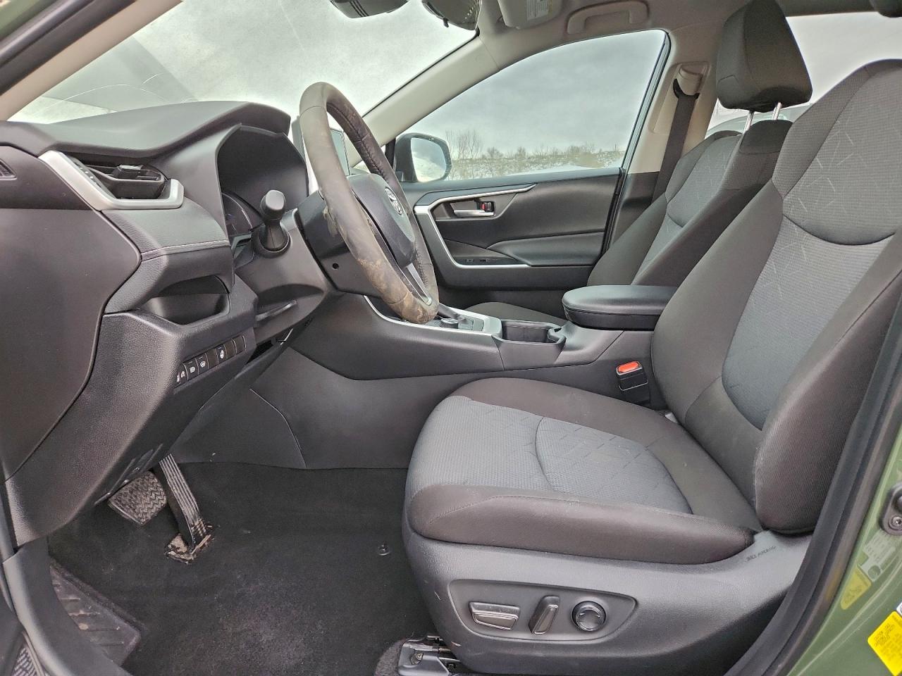 2025 TOYOTA RAV4 WOODLAND EDITION photo 7
