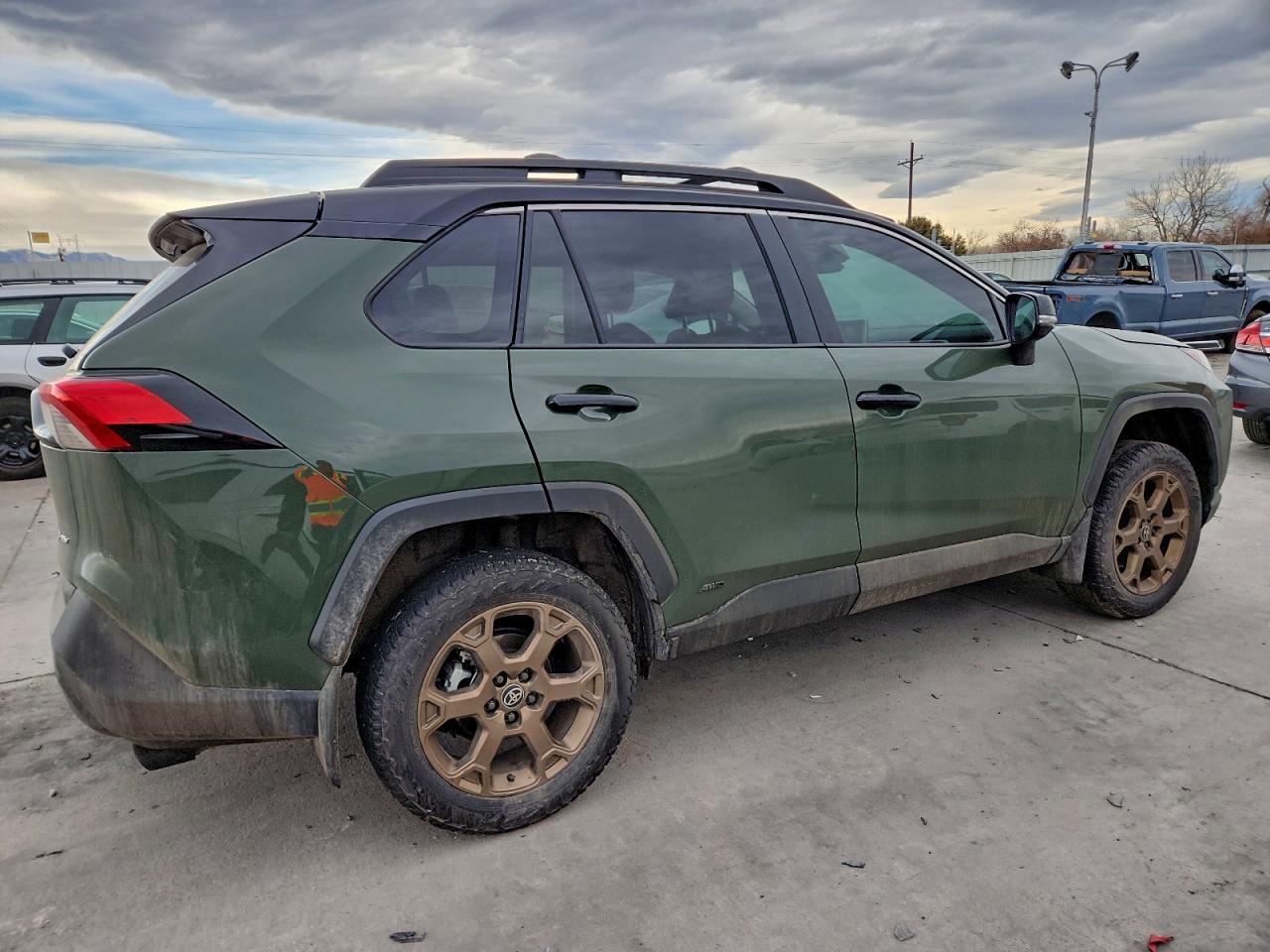 2025 TOYOTA RAV4 WOODLAND EDITION photo 3