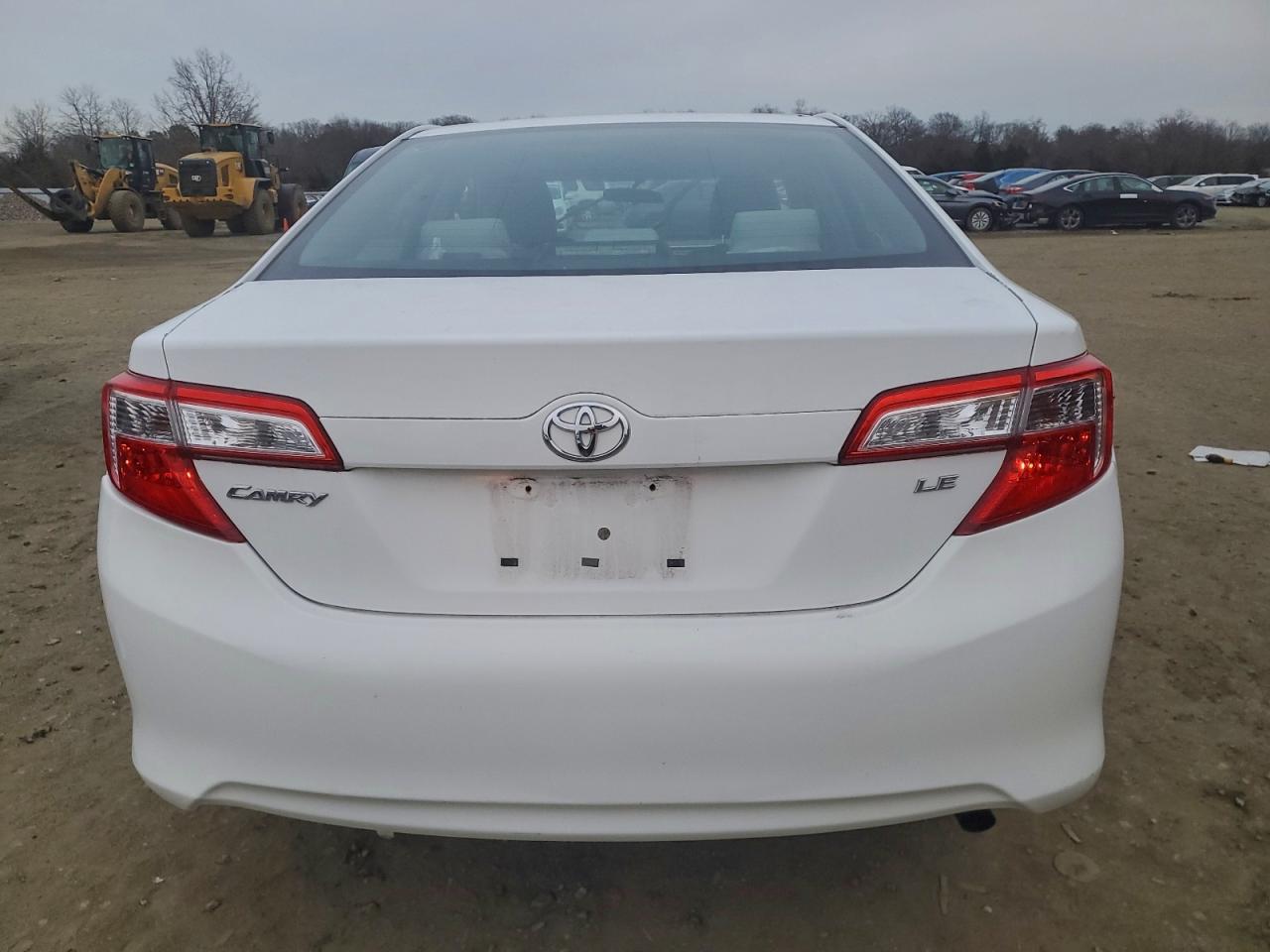 2012 TOYOTA CAMRY BASE photo 11