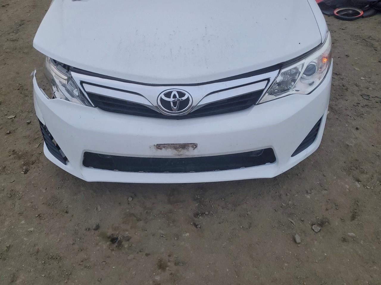 2012 TOYOTA CAMRY BASE photo 21