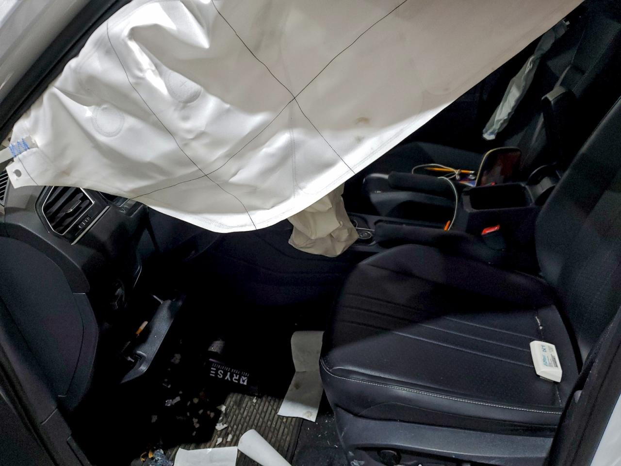 2024 VOLKSWAGEN TIGUAN SE photo 7