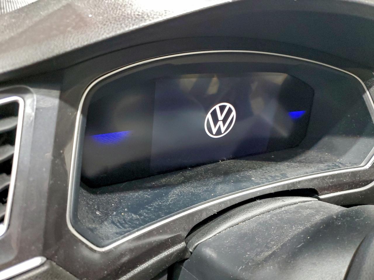 2024 VOLKSWAGEN TIGUAN SE photo 9