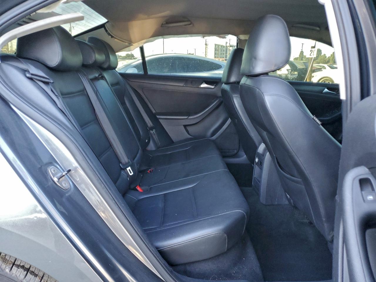 2014 VOLKSWAGEN JETTA SE photo 19