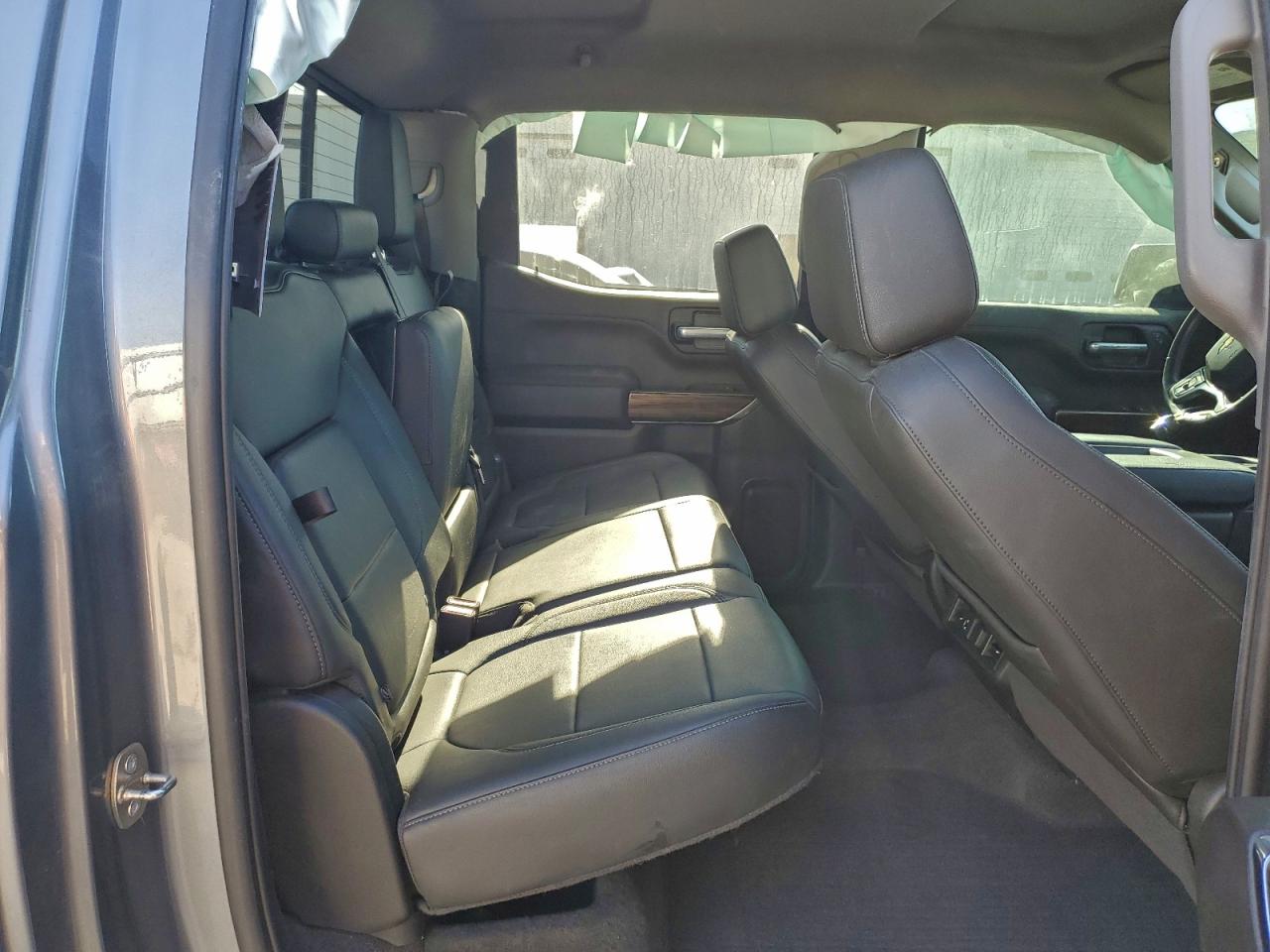 2020 CHEVROLET SILVERADO K1500 LT photo 19