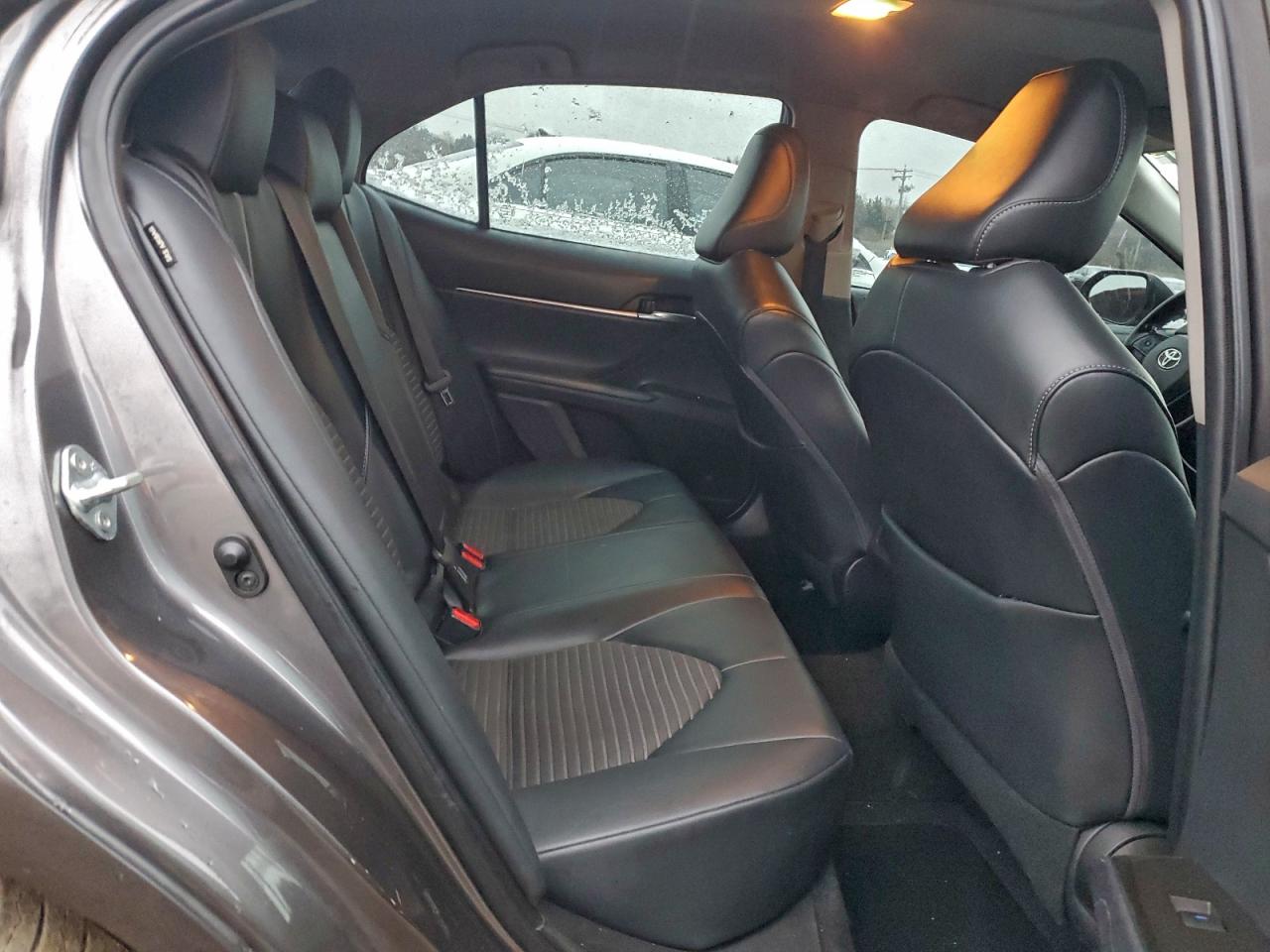 2021 TOYOTA CAMRY SE photo 19