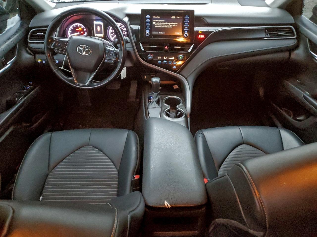 2021 TOYOTA CAMRY SE photo 15