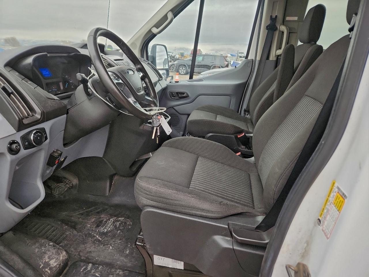 2016 FORD TRANSIT T-150 photo 13