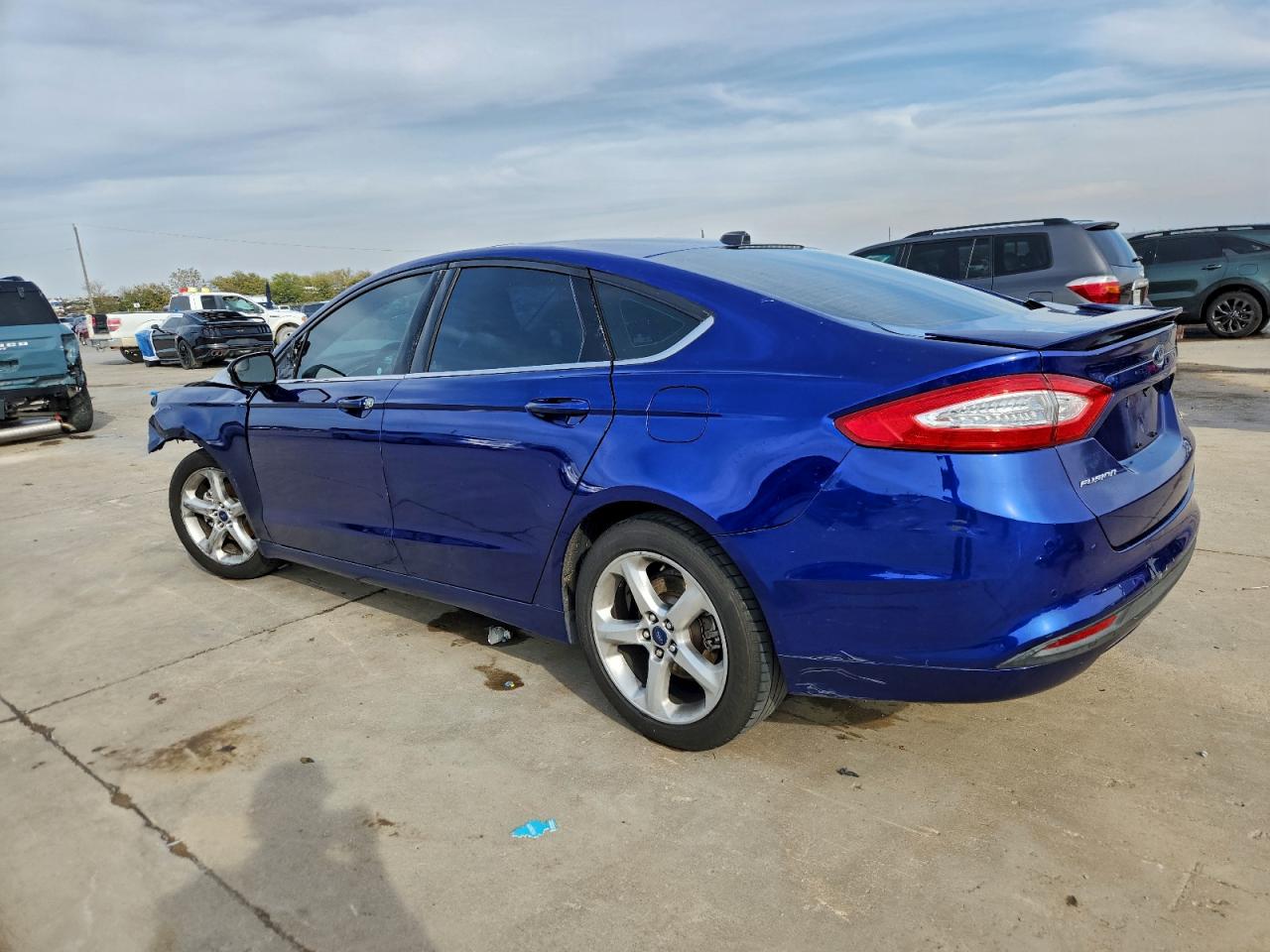2016 FORD FUSION SE photo 2