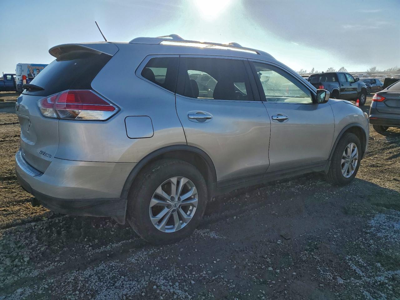 2016 NISSAN ROGUE photo 7