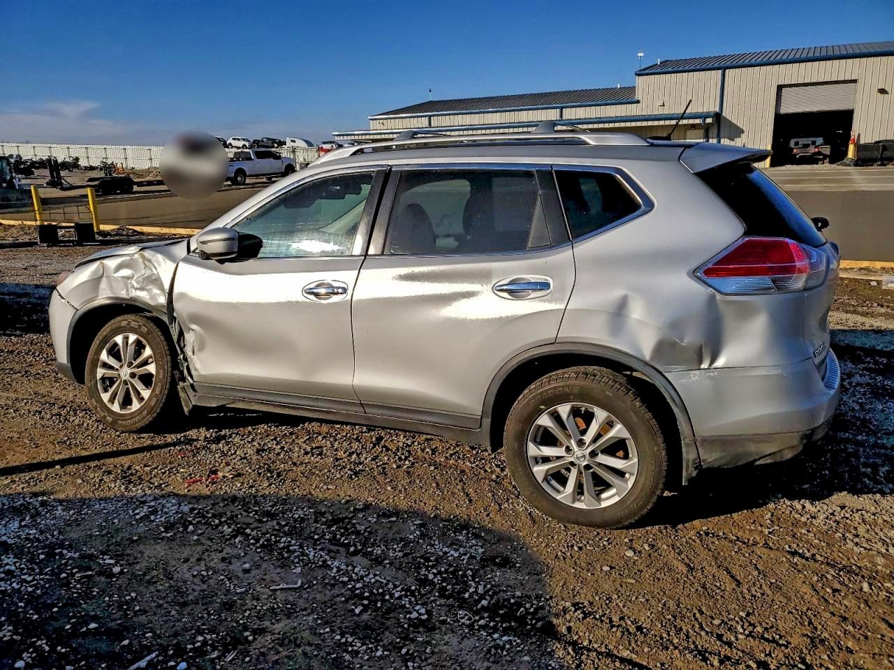 2016 NISSAN ROGUE photo 4