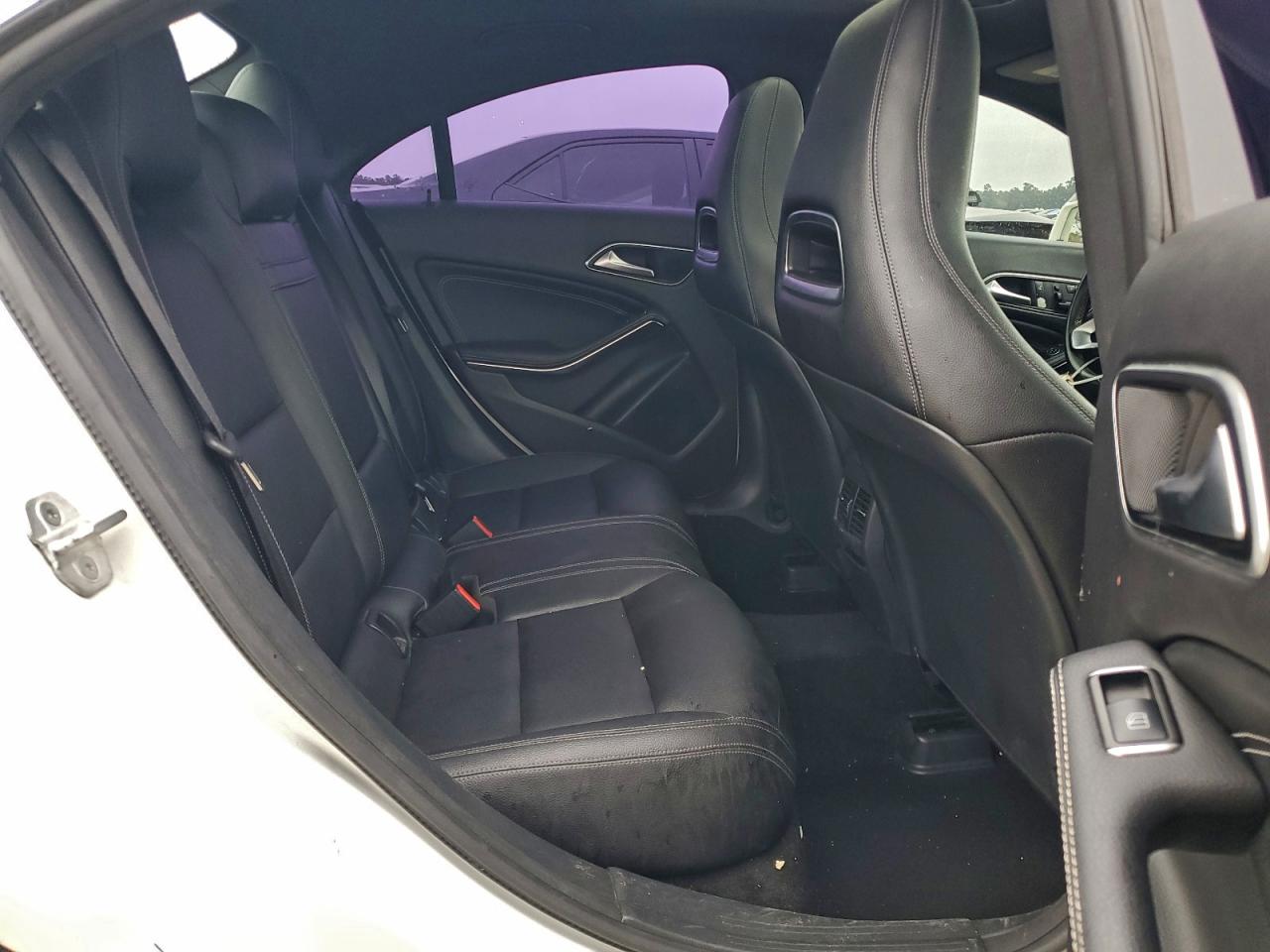 2016 MERCEDES-BENZ CLA 250 photo 11