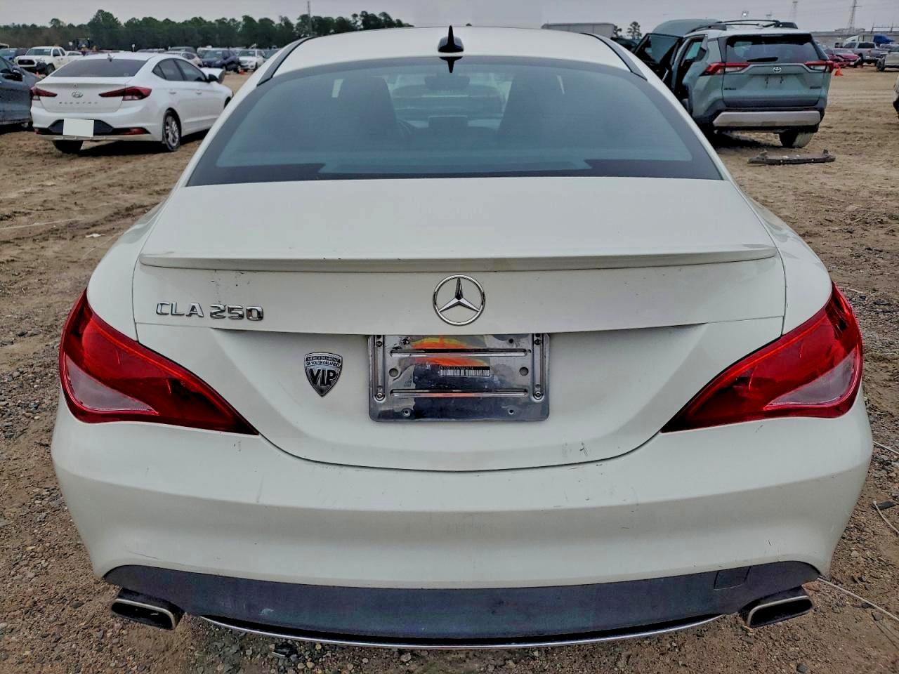 2016 MERCEDES-BENZ CLA 250 photo 6