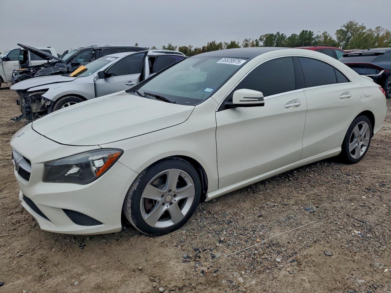 2016 MERCEDES-BENZ CLA