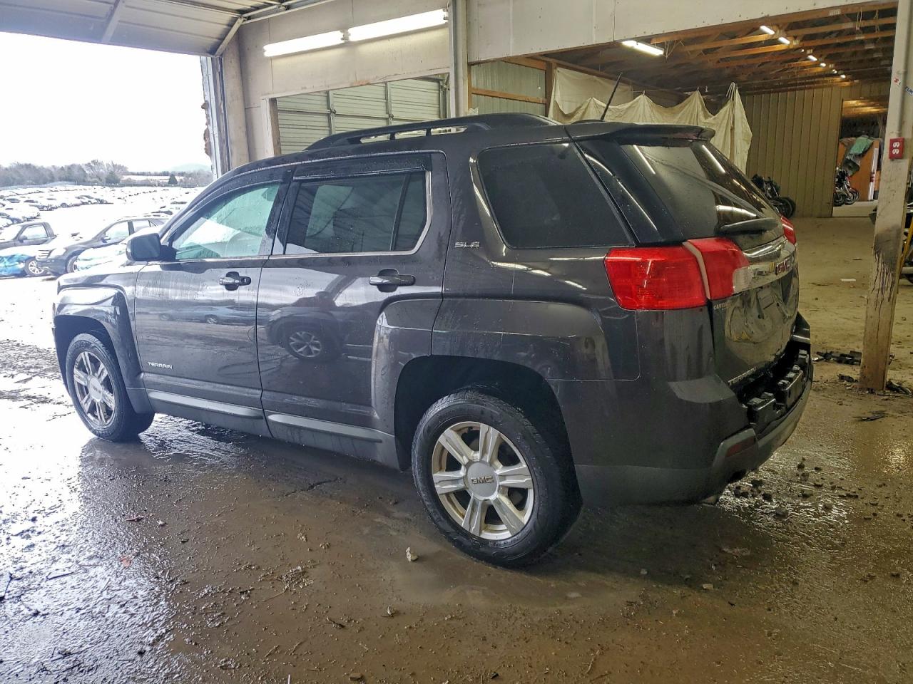 2015 GMC TERRAIN SLE photo 2