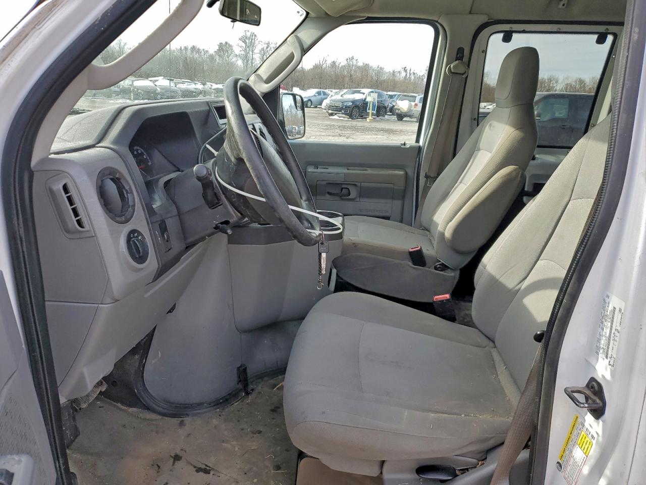 2011 FORD ECONOLINE E350 SUPER DUTY WAGON photo 19