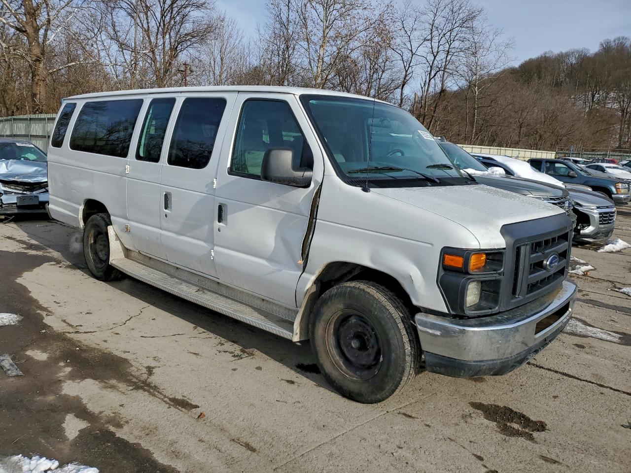 2011 FORD ECONOLINE E350 SUPER DUTY WAGON photo 10