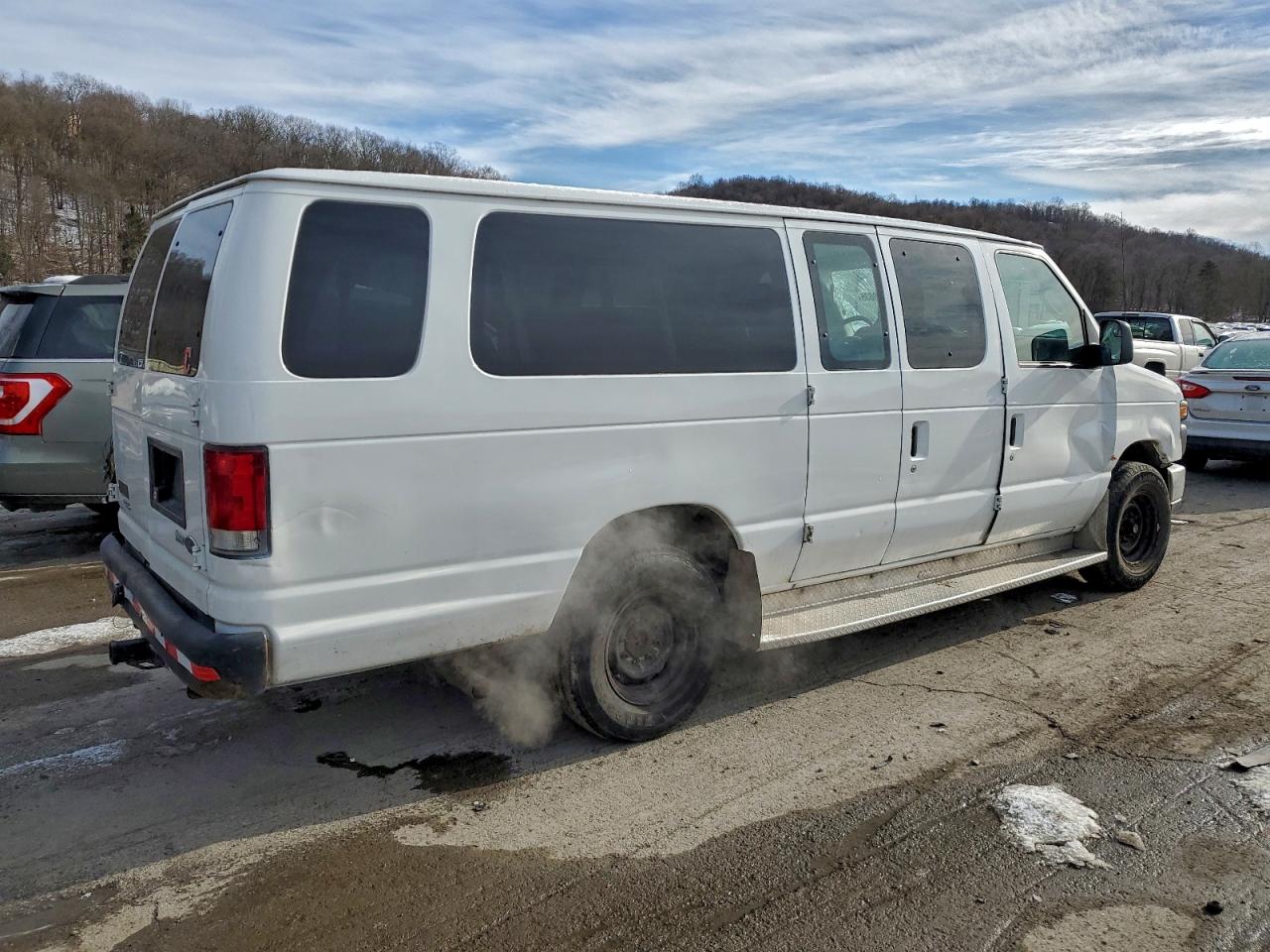 2011 FORD ECONOLINE E350 SUPER DUTY WAGON photo 7