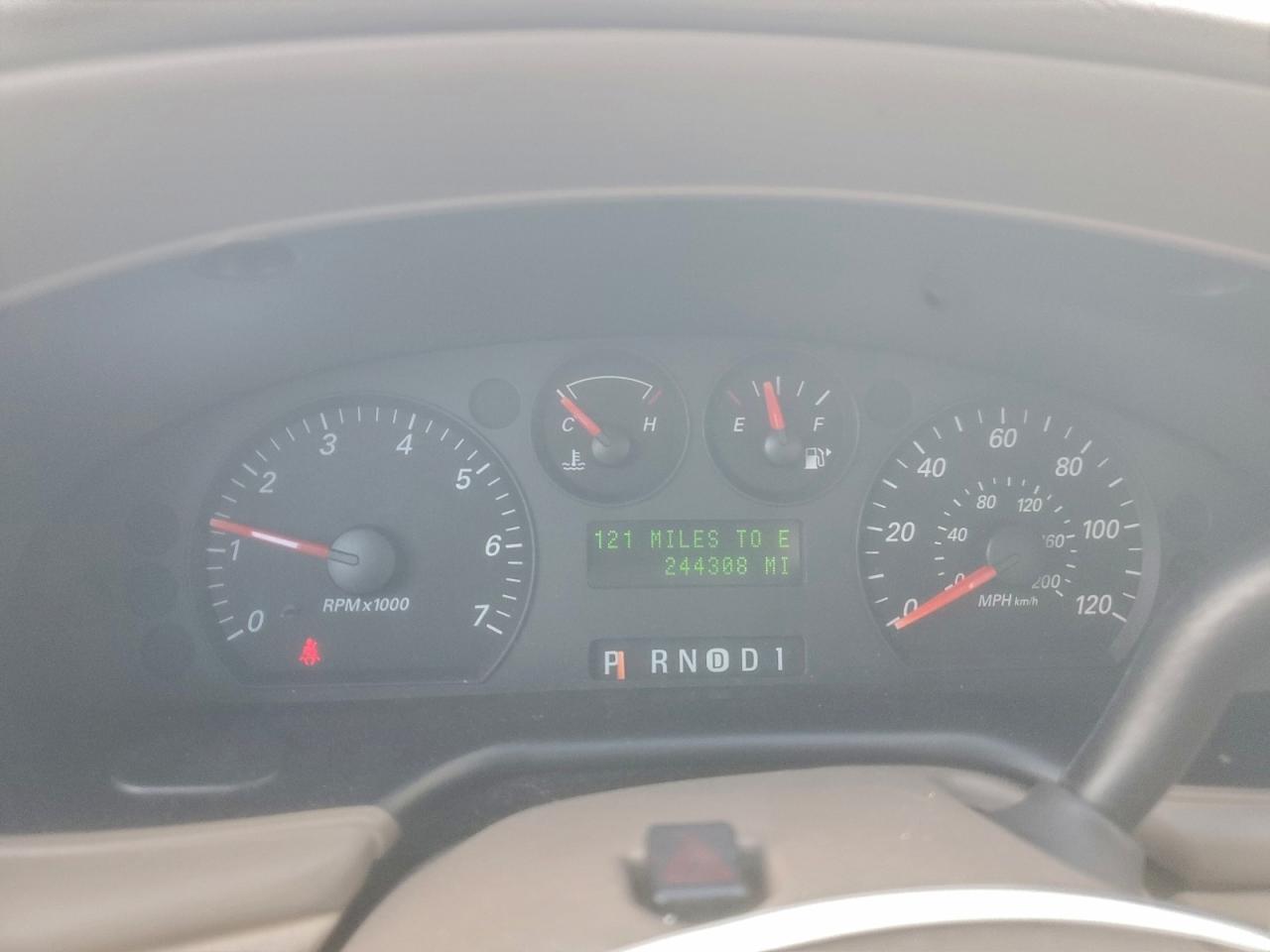 2004 FORD TAURUS SES photo 17