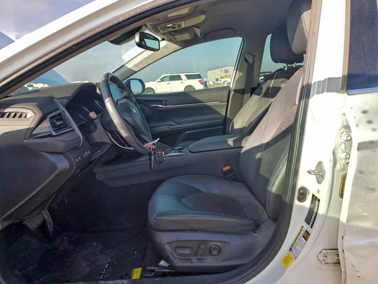 2021 TOYOTA CAMRY XSE photo 7