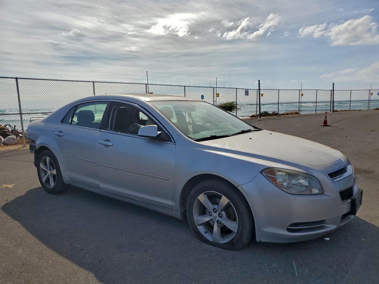 2011 CHEVROLET MALIBU 1LT photo 4
