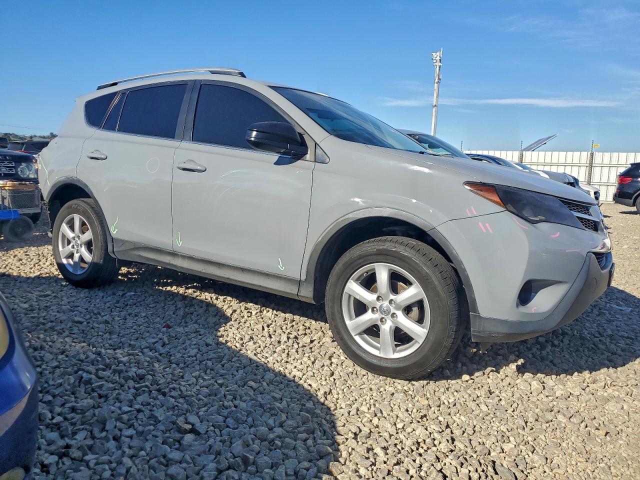 2013 TOYOTA RAV4 LE photo 7