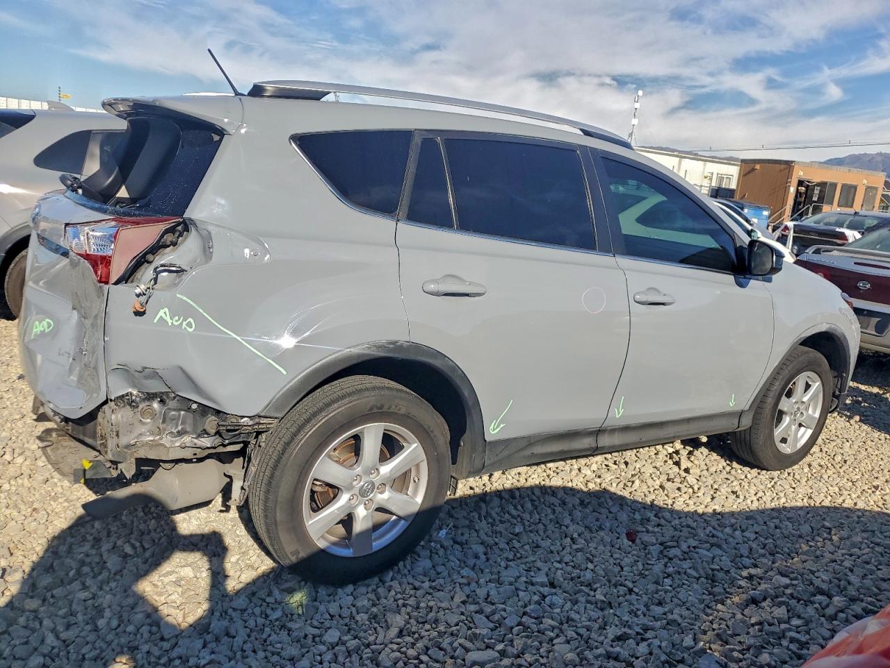 2013 TOYOTA RAV4 LE photo 5