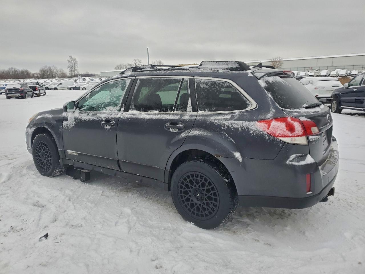 2011 SUBARU OUTBACK 3.6R LIMITED photo 4