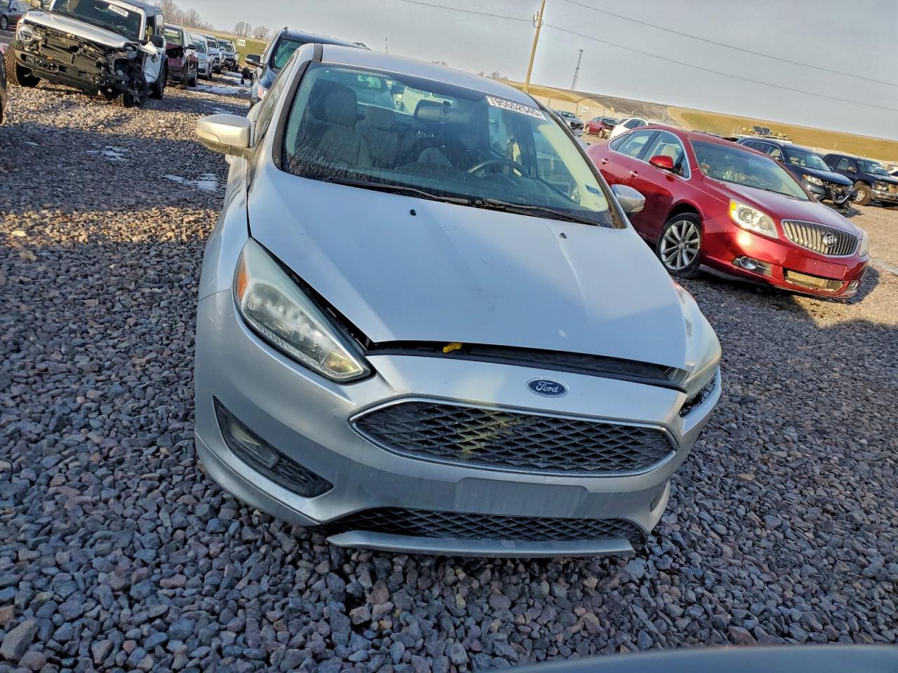 2015 FORD FOCUS SE photo 5