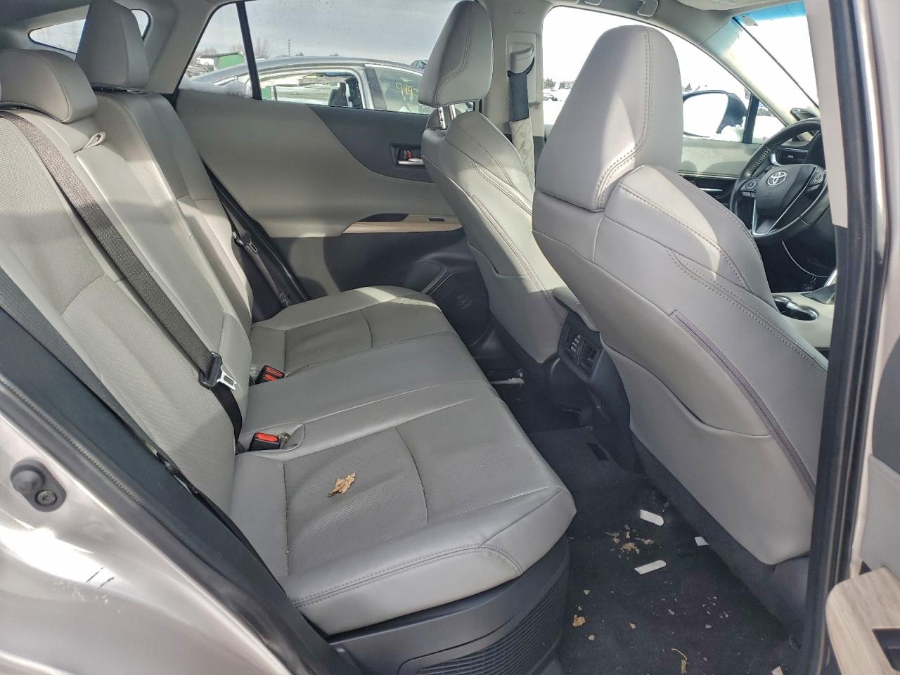 2023 TOYOTA VENZA LE photo 28