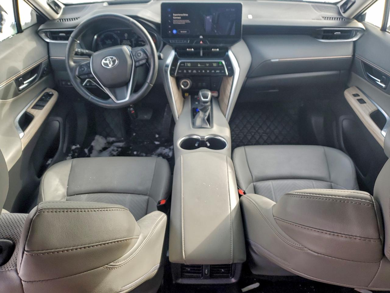 2023 TOYOTA VENZA LE photo 22