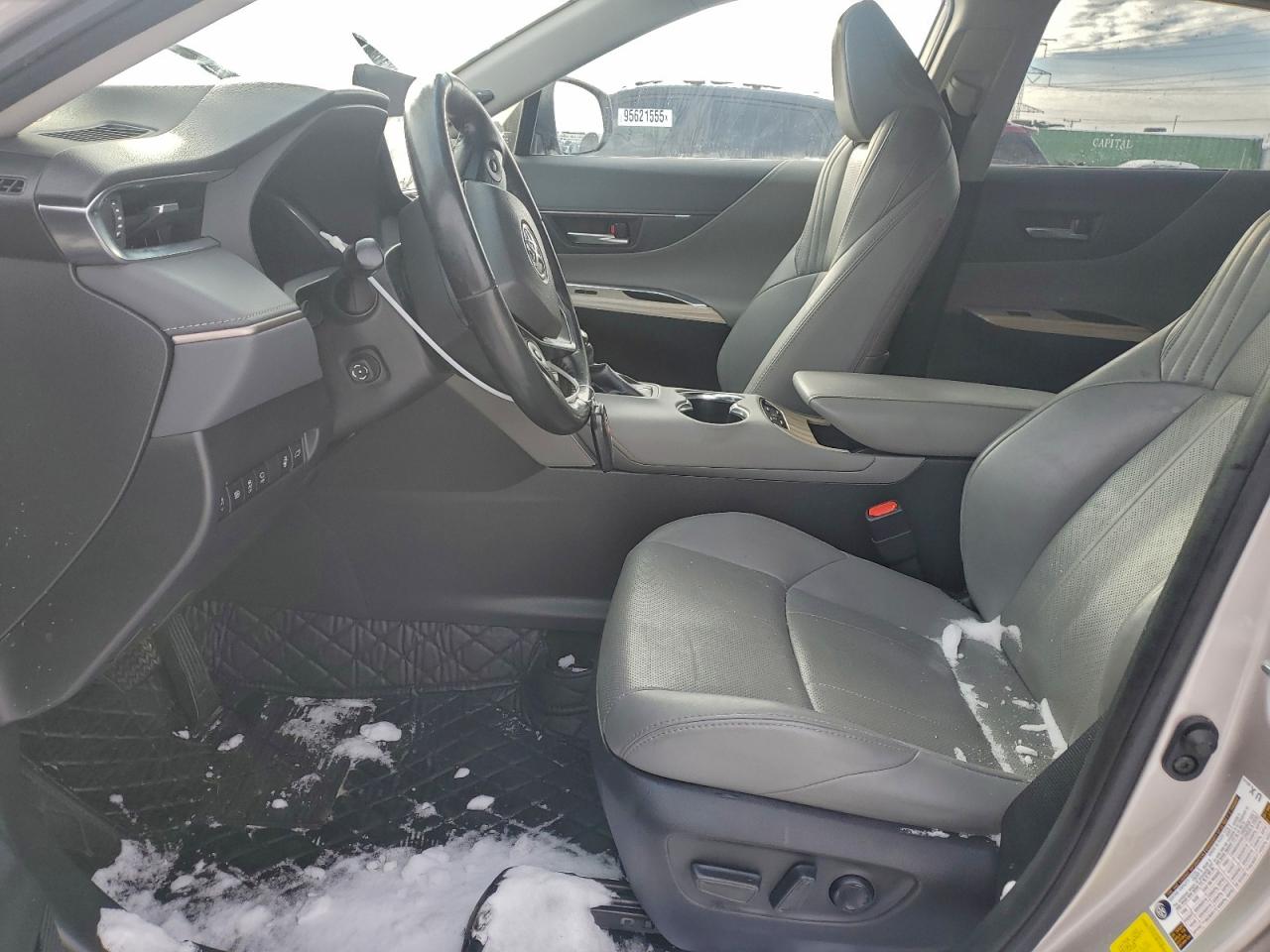 2023 TOYOTA VENZA LE photo 19