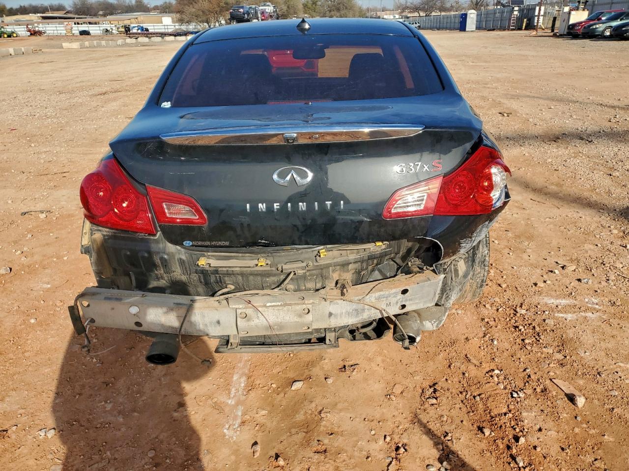 2010 INFINITI G37 photo 6