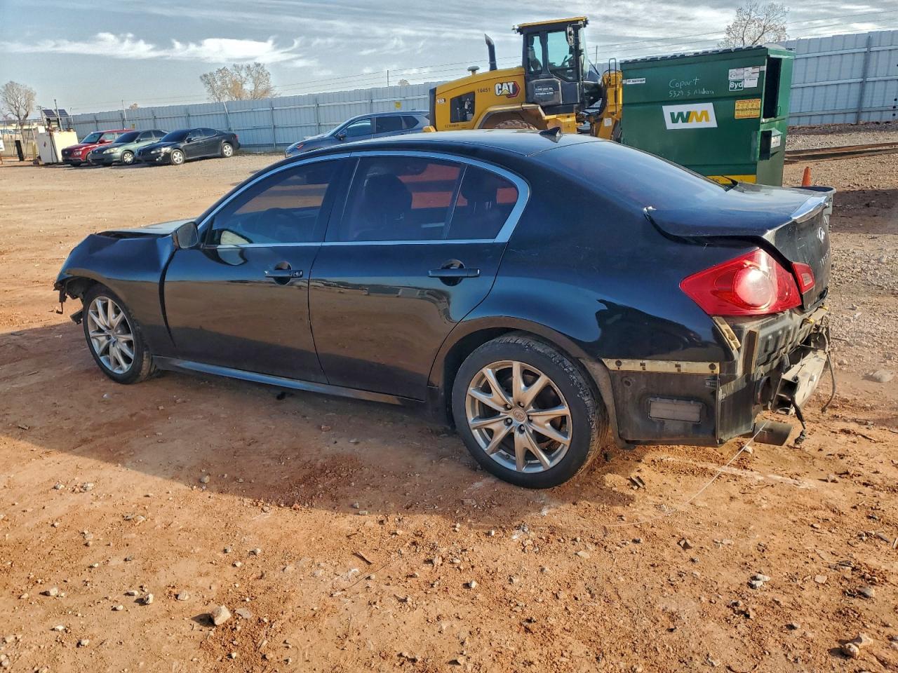 2010 INFINITI G37 photo 2