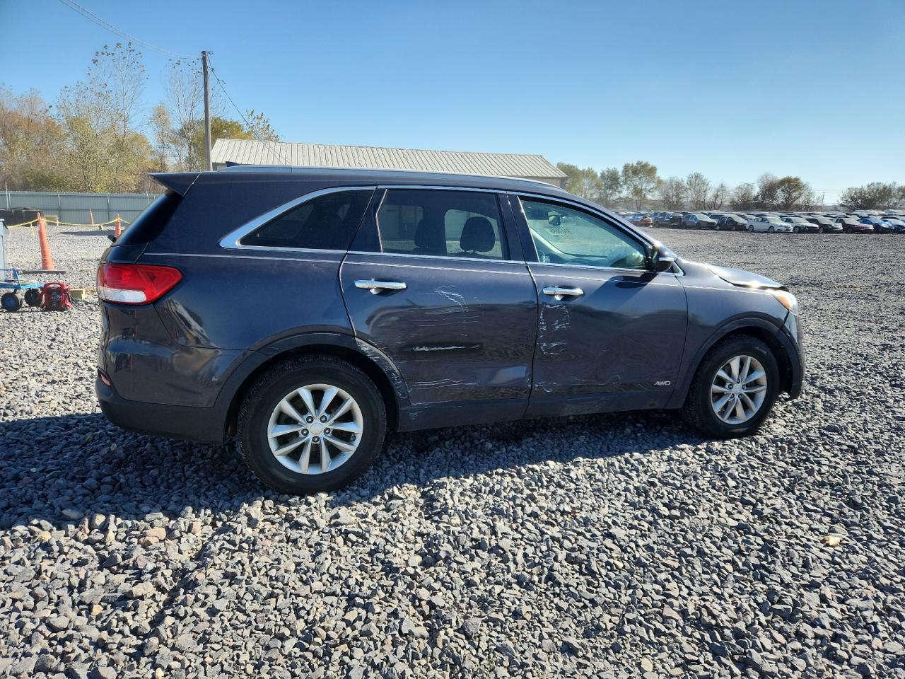 2016 KIA SORENTO LX photo 5