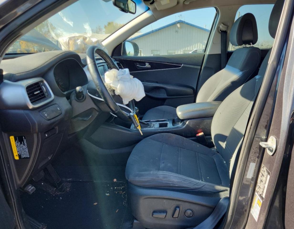 2016 KIA SORENTO LX photo 13