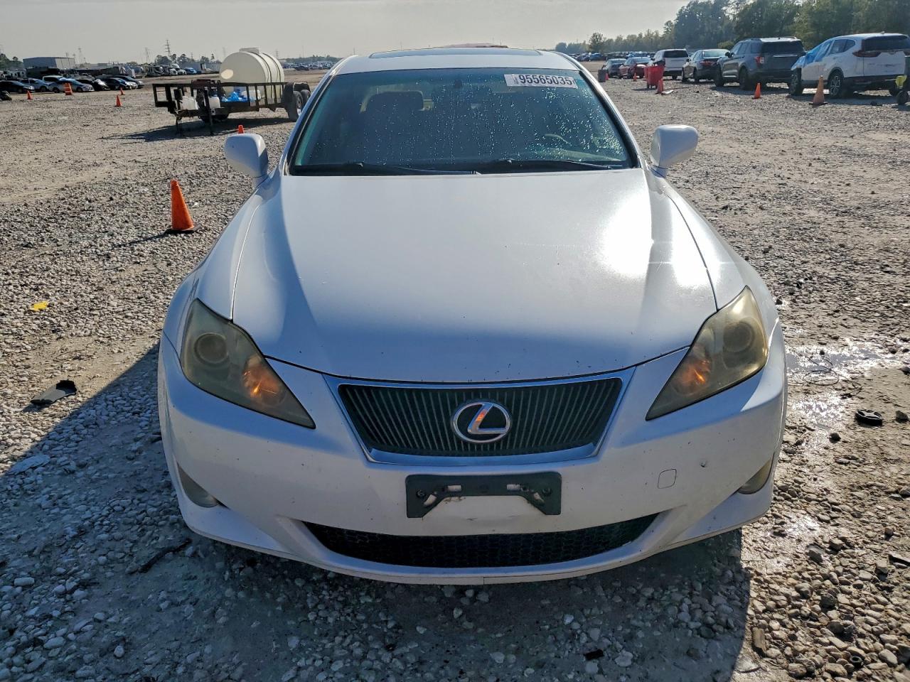 2008 LEXUS IS photo 9
