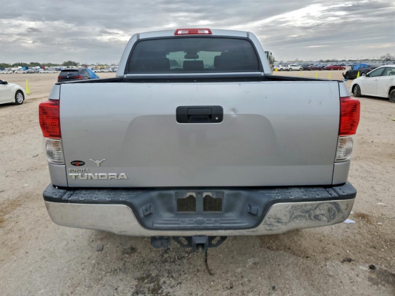 2012 TOYOTA TUNDRA CREWMAX SR5 photo 11