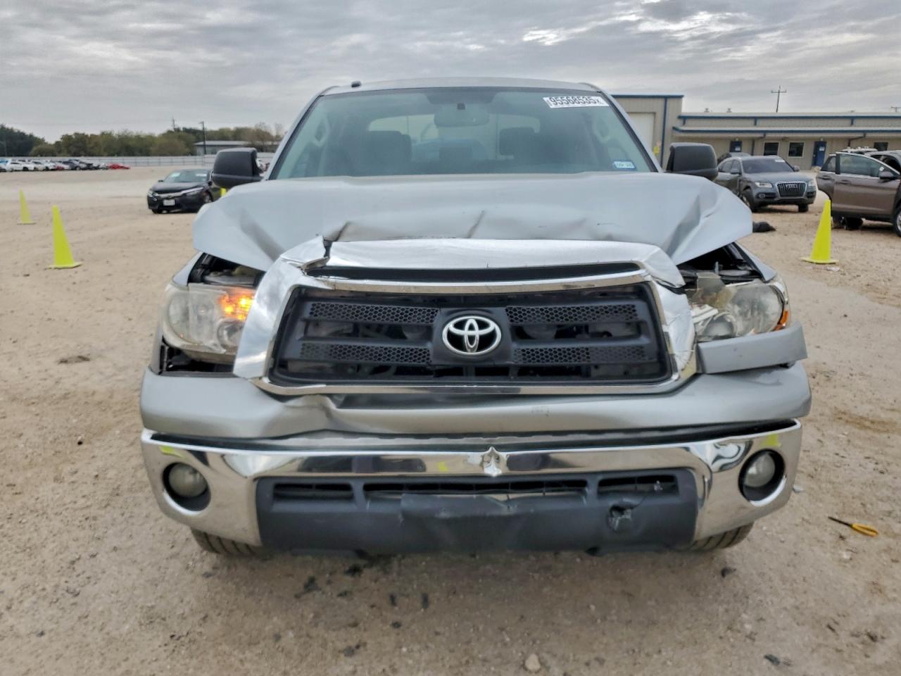 2012 TOYOTA TUNDRA CREWMAX SR5 photo 9