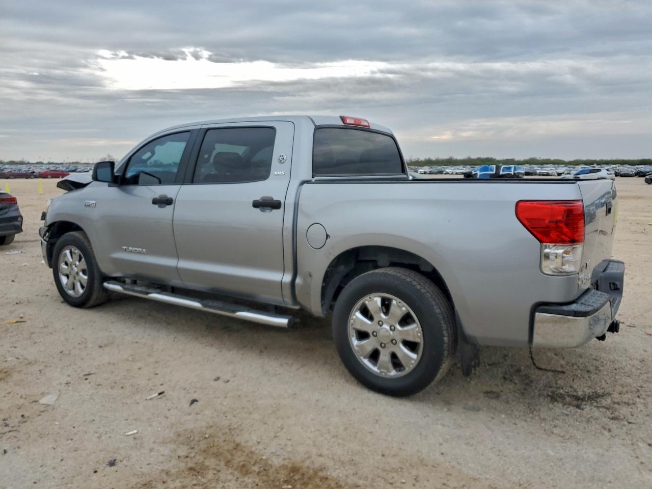 2012 TOYOTA TUNDRA CREWMAX SR5 photo 3