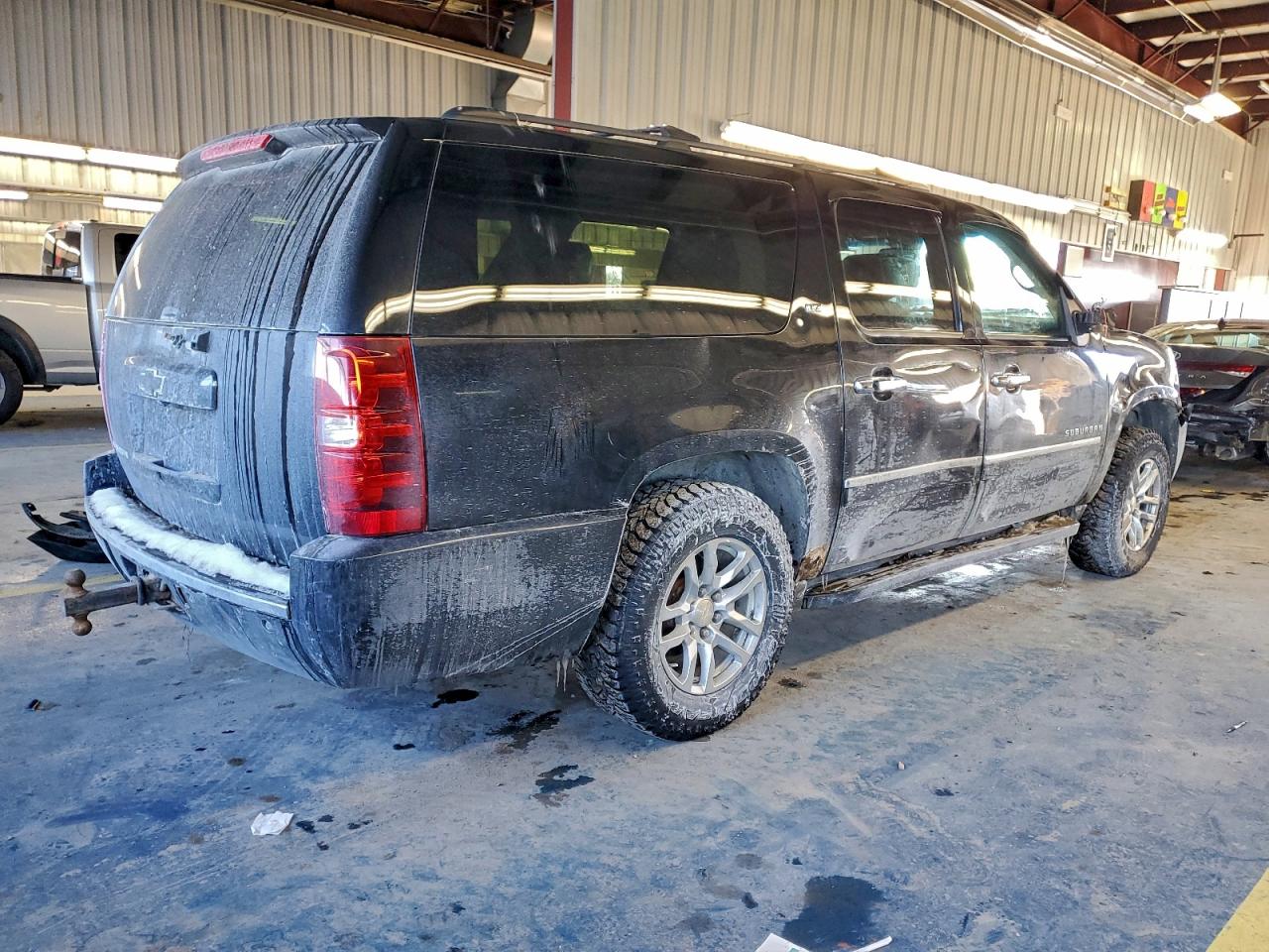 2013 CHEVROLET SUBURBAN K1500 LTZ photo 3