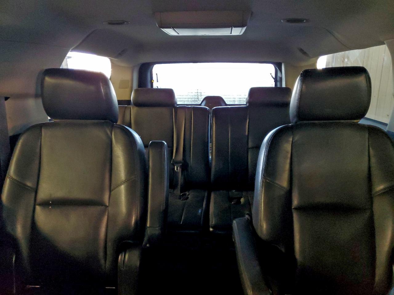 2013 CHEVROLET SUBURBAN K1500 LTZ photo 10