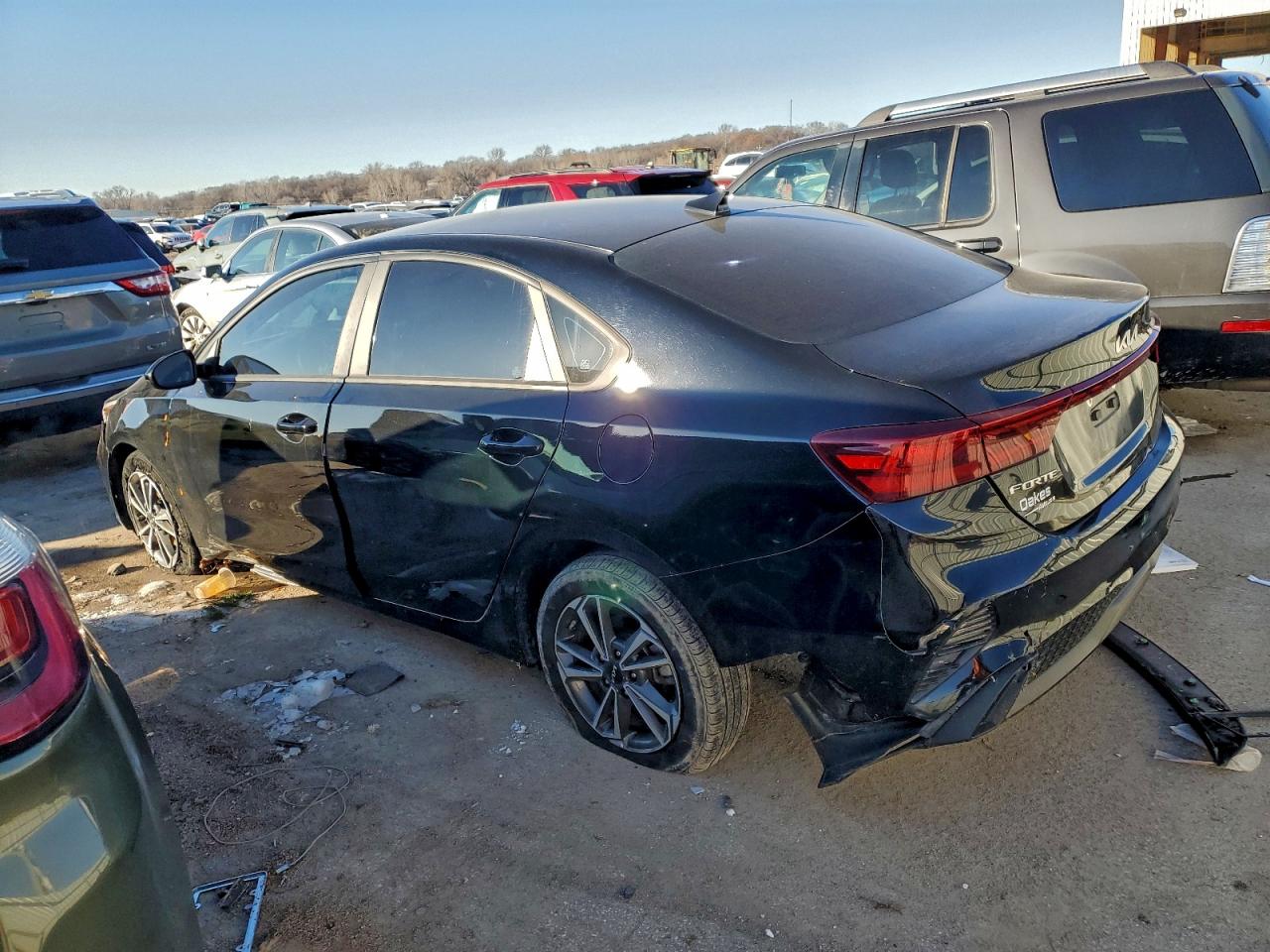 2023 KIA FORTE photo 2