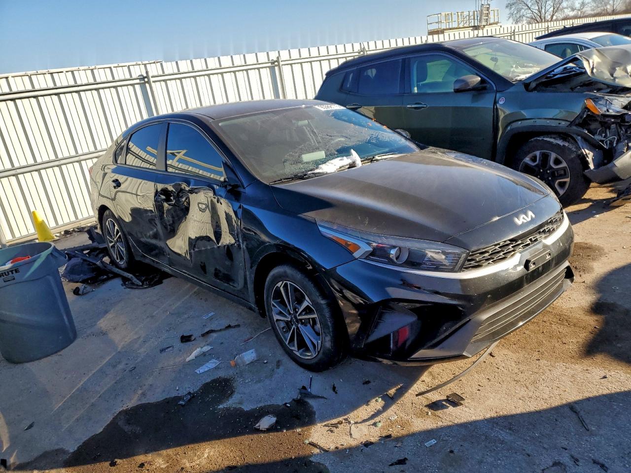 2023 KIA FORTE photo 4