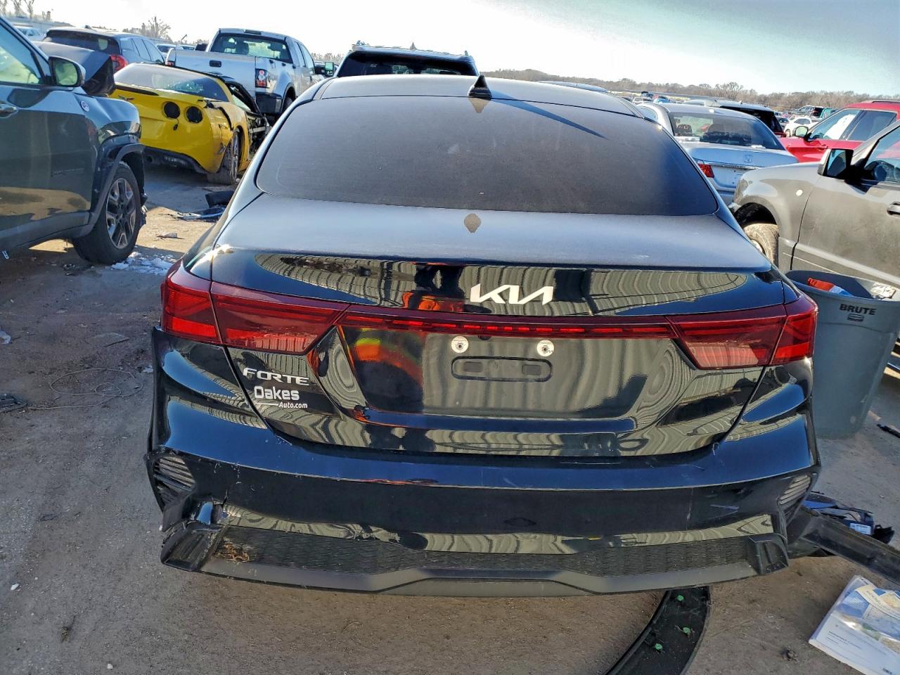 2023 KIA FORTE photo 6