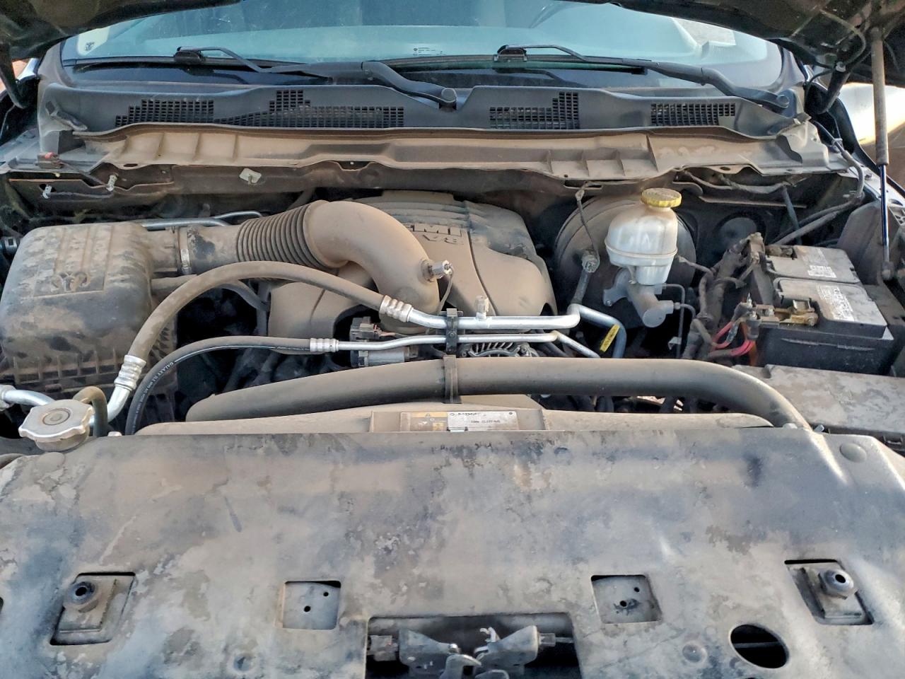 2018 RAM 1500 SLT photo 31